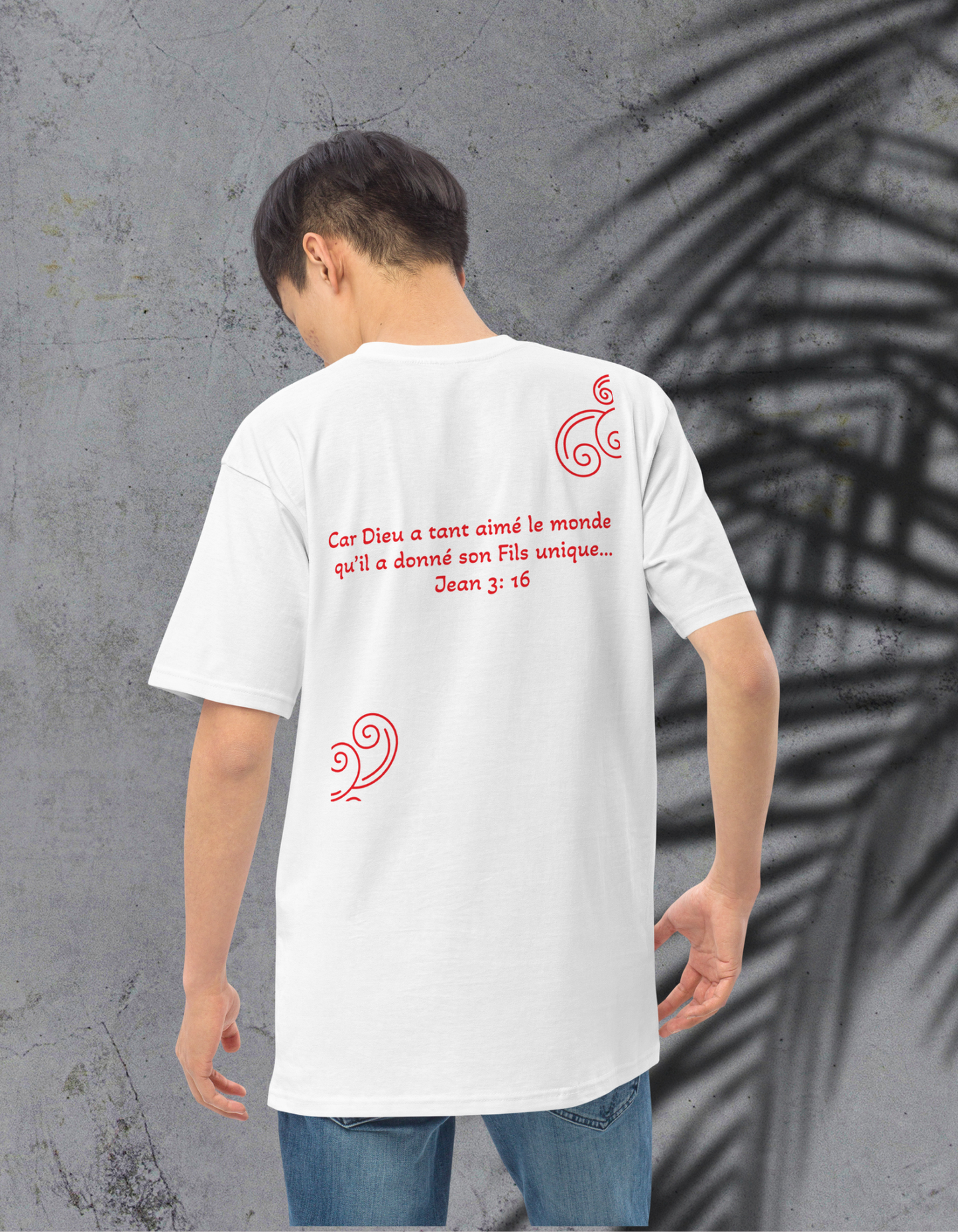 T-shirt lourd homme avec Jean 3:16 message Nzamuak for JESUS